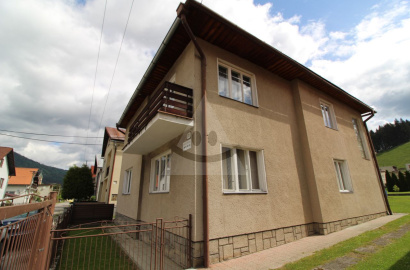 Rodinný dom na krásnom slnečnom pozemku v tichej lokalite v Liptovskej Osade